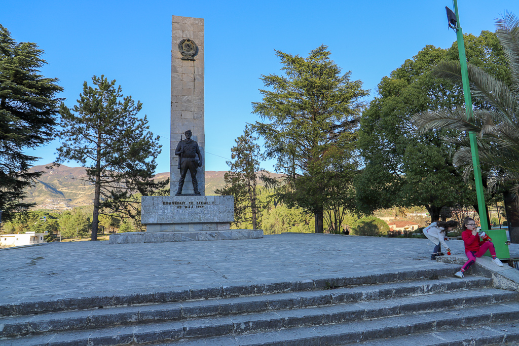Monument Congres van Permët | Permët | Albanië